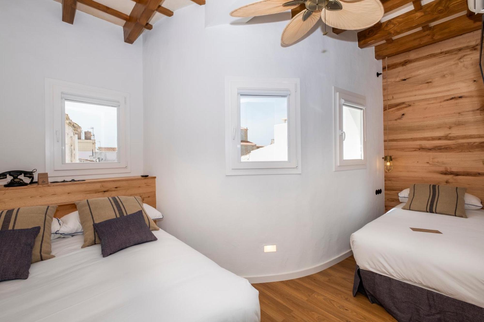 Nao Catedral Boutique Hotel Ciutadella  Ruang foto