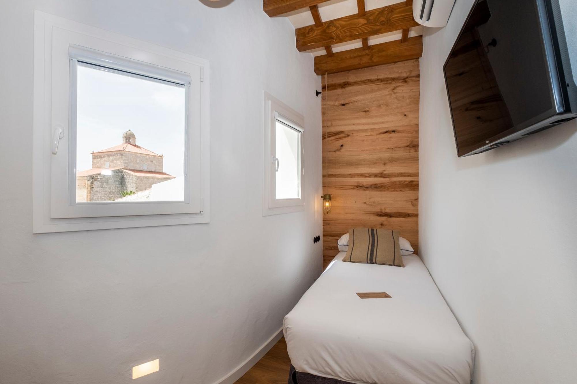 Nao Catedral Boutique Hotel Ciutadella  Ruang foto
